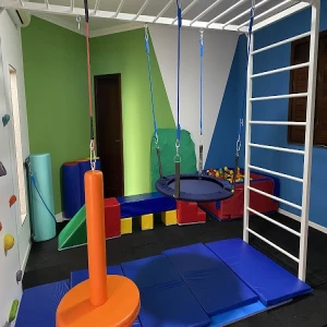 Instituto Descobrir | Clínica para tratamento de Autismo e Desenvolvimento Infantil | Aba e Denver | Lauro de Freitas - Bahia