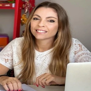 Cynthia Matos – Neuropsicopedagogia e Orientação Parental