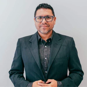 Dr. Neander Oliveira