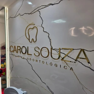 Dra Carol Souza - Clínica Odontológica