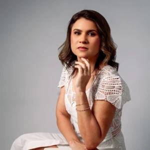 Dra. Daniela oliveira, Neurologista pediátrico