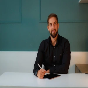 Dr. Rodrigo da Franca Santos - Neurologista | Macaé e região | Cefaleia | Epilepsia | AVC | Demências | Aneurismas