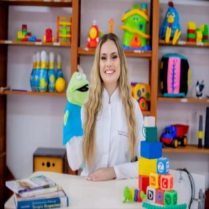Lara Tombesi - Terapeuta Ocupacional em Santa Maria