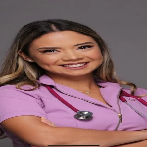 Dra Fernanda Albuquerque - Pediatra em Manaus