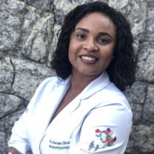 Dra. Benaia Silva, Neurologista pediátrico