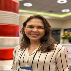 Dra. Lucyana Karla - Neurologista| Neurofisiologista Maceió