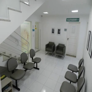 Dr. Everton Saccomori