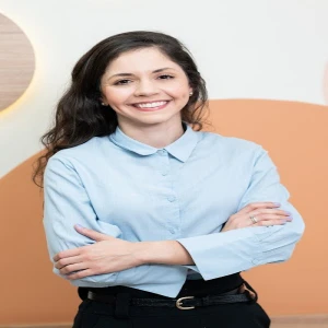 Dra. Aline Paiva Pereira, Neurologista pediátrico