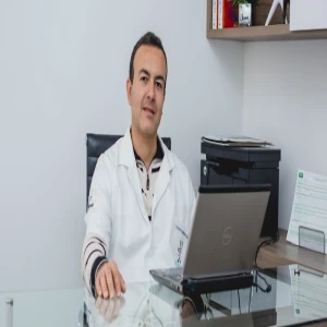 Dr Renato Guimarães Moraes / Neuropediatra/ Divinópolis- MG