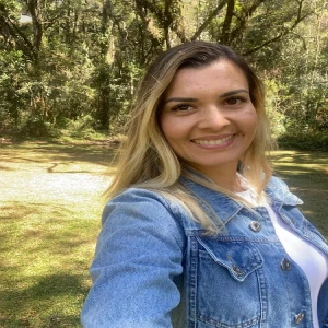 Giselle Pitz — Fonoaudióloga Infantil Niterói