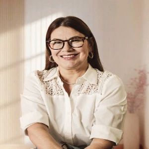 Dra. Beatriz Stela – Fonoaudióloga Infantil em Araçatuba