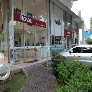 Roval Farmácia de Manipulação Espinheiro: Suplementos, Chás, Hidratação Recife