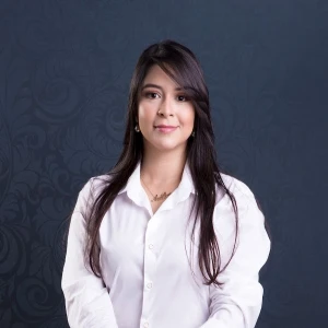 Ana Beatriz Dias Advogada Especialista em Direito de Trânsito