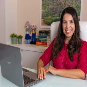 Danielle Bittar | Referência em Psicopedagogia, sólida formação e paixão por desenvolver o potencial dos estudantes