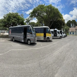 Transporte escolar / Aero Vans transportes- transporte escolar viagens fretamento transfer brasilia DF / planaltina