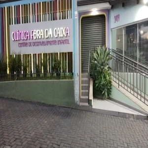 Clínica Fora da Caixa