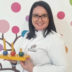 Neuropsicopedagoga em criciuma Débora Virtuoso