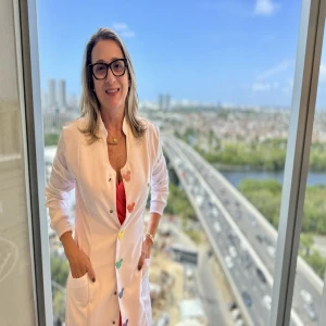 Dra. Fernanda Montenegro | Pediatra em Recife