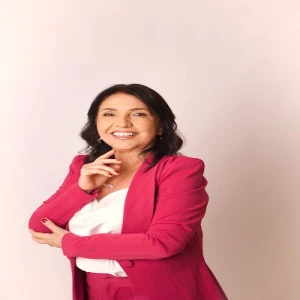 Dra. Simone Ramos - Pediatra