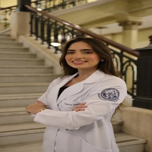 Thailla Moreira Santin - Pediatra e Nefrologista Pediátrica