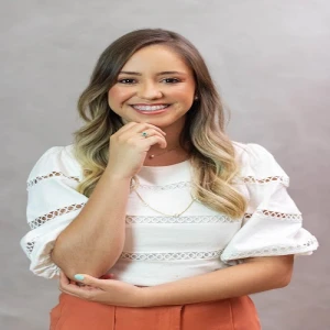 Dra Suzanna Matos | Pediatra em Maceió