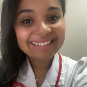 Dra. Mariana Das Neves Barreiros, Pediatra