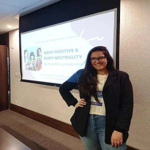 Louise Barbosa - Comer Intuitivo e Transtornos Alimentares - Online