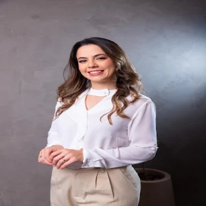 Dra. Thainá Castro Pediatra Neonatologista em Dourados-MS