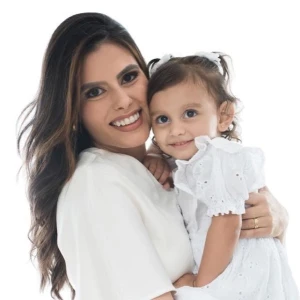 Dra. Julianna Andrade Ribeiro - Pediatra em Campo grande MS