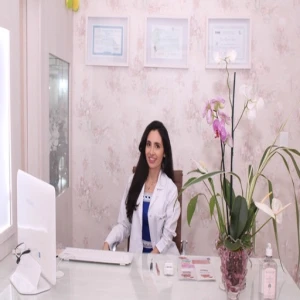 Pediatra Vivian Mari