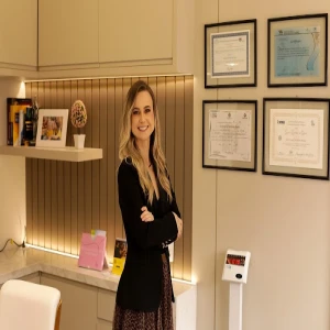 Dra. Luana Bertinatto Nacke - Endocrinologista Pediatra