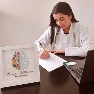 Nutricionista Infantil e terapeuta alimentar - Mary Artismo