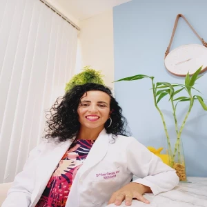Ana Carolina Pereira Santos Moura - Nutricionista ortomolecular, fitoterápicos e funcional