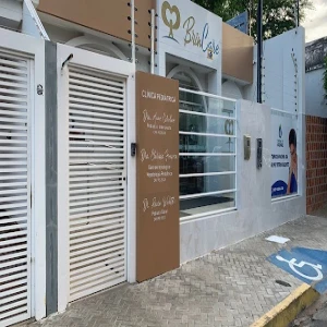 Dra Anne Caroline - Pediatra Petrolina