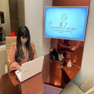 Emanuelle Ewagna Nutricionista Materno Infantil