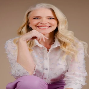 Dra Juliana Hale