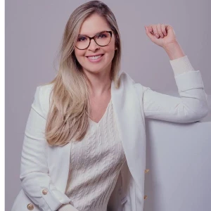 Drª. Laís Cordeiro, Neurologista