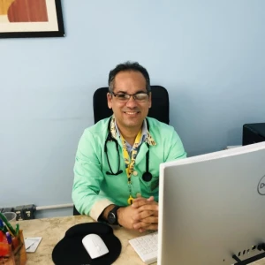 Dr. Guilherme Endrigo Fernandes, Pediatra