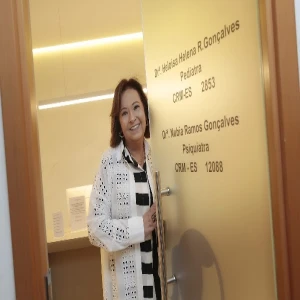 Dra Heloisa Helena - Pediatra em Vila Velha-ES