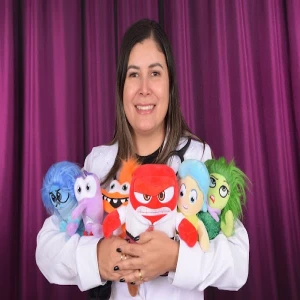 Dra. Kelly Sales | Médica Pediatra