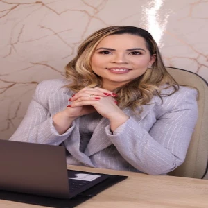 Dra. Talita Araújo - Pediatra em Teresina