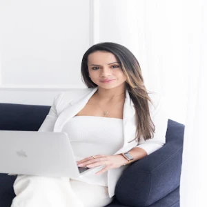 Nutricionista em Anápolis - Débora Cristina