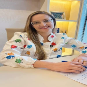 Dra. Karoline Nunes