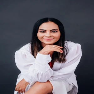 Nutricionista Integrativa Letícia Araújo
