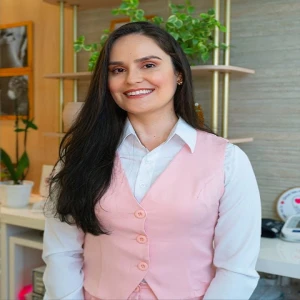 Nutricionista Mirla Mergulhão: Online- Emagrecimento