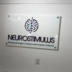 Clínica Neurostimulus (Fonoaudiólogia e Desenvolvimento Infantil).