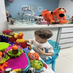 Thaís Prestrêlo Odontopediatra