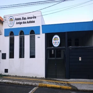 Associação Espírita Arco-íris - Amiga dos Autistas