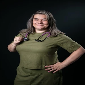 Dra. Vivian Andréia | Médica Pediatra em Maringá