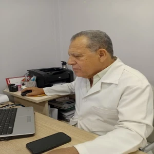 Marcos Vinícius Amaro Gomes Pediatra